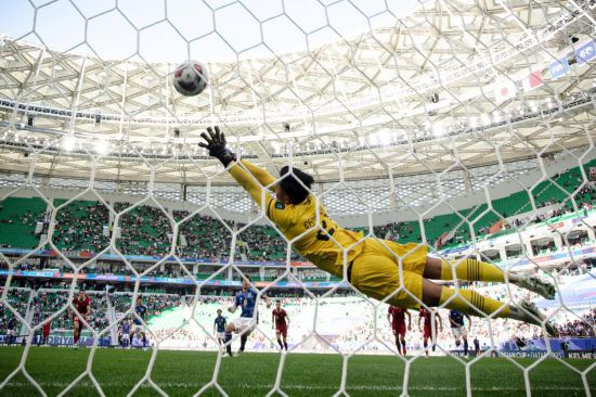 他的决策略 他的决策略