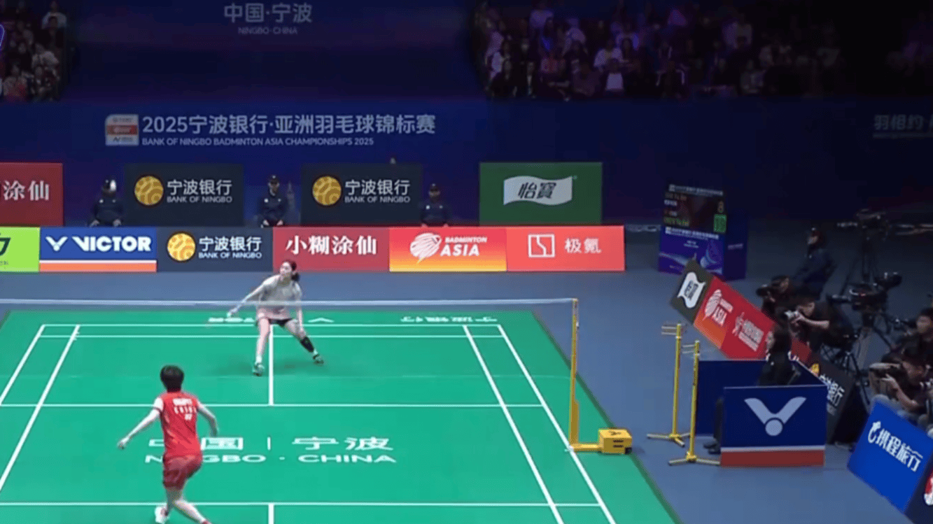 他正步向皇 他正步向皇