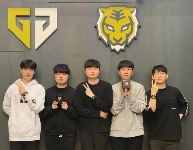 解以及對球 解以及對球